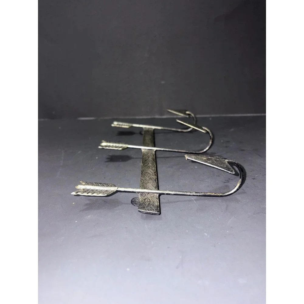 Rustic Metal Arrow Wall Hook Rack 3 Hook Antique Silver Southwestern Lodge Decor